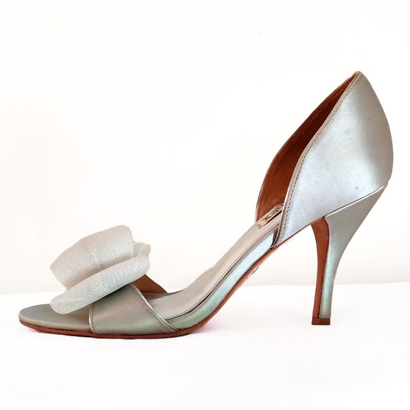 EUC Badgley Mischka Silver d'Orsay Open Toe Heels with Tulle Net Bow 6 M 37 - Picture 4 of 8